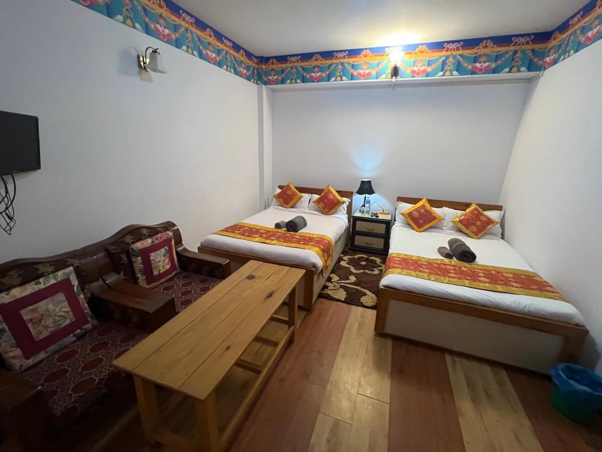 The Boudha Inn Катманду Екстериор снимка