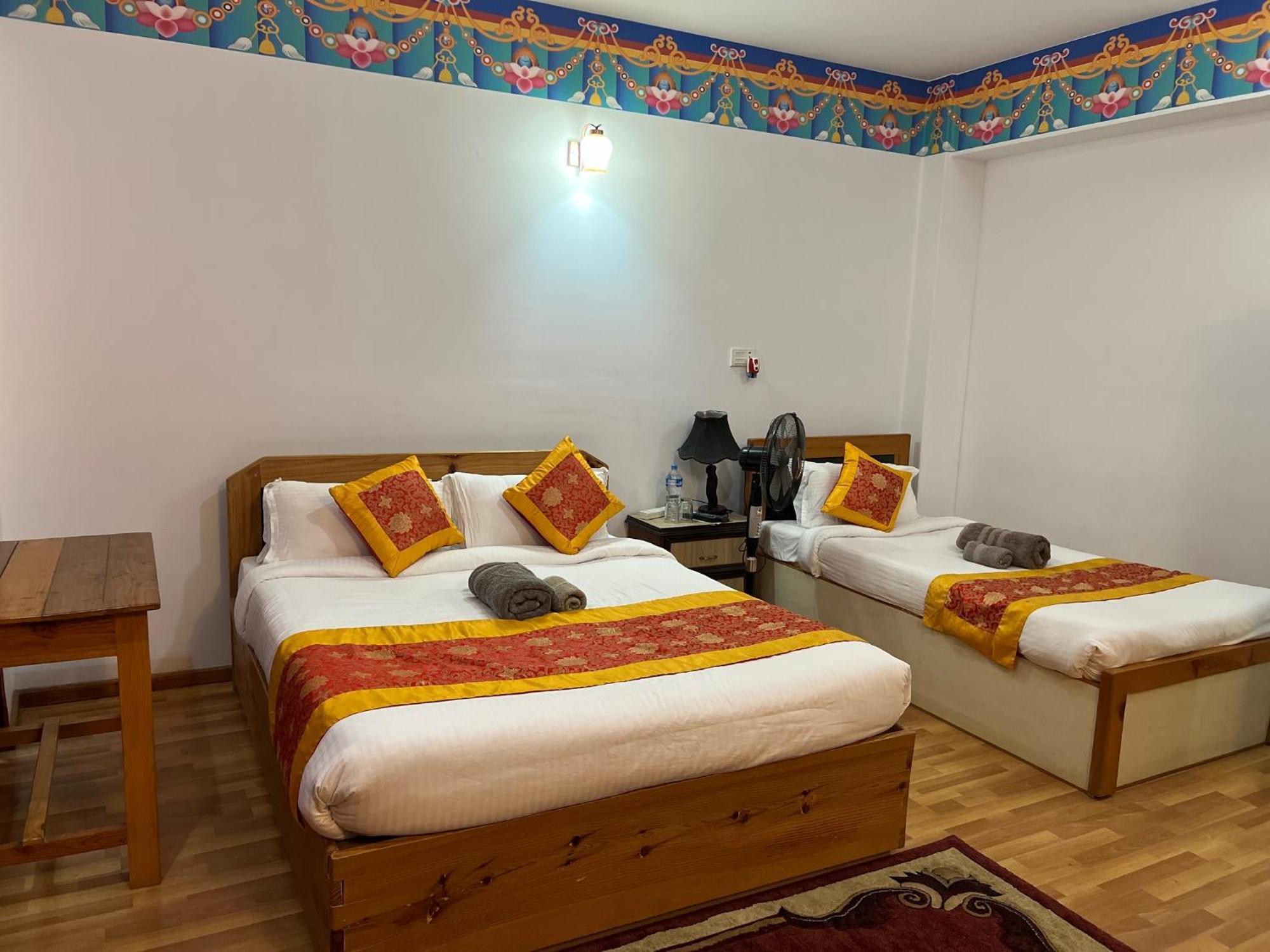 The Boudha Inn Катманду Екстериор снимка